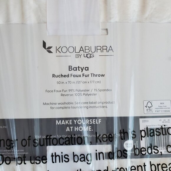 NEW Koolaburra by UGG White Faux Fur Throw Batya‎ 50 in x 70 in - Picture 2 of 5